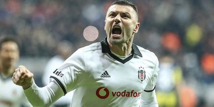 Burak Yılmaz göz kamaştırıyor