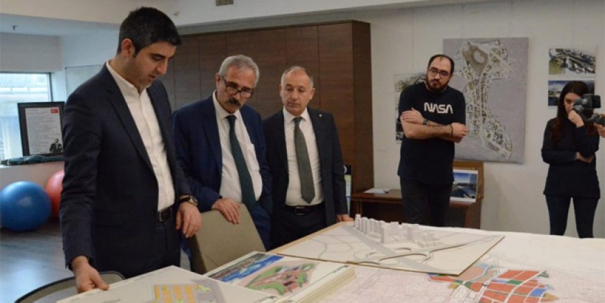 Gökhan Yüksel 'Ulaşımı denize kaydıracağız'