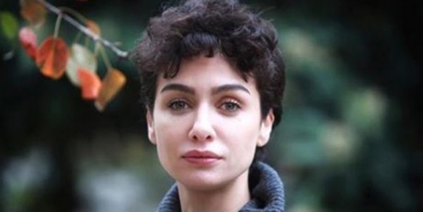 Birce Akalay İstanbul'u terk etti!
