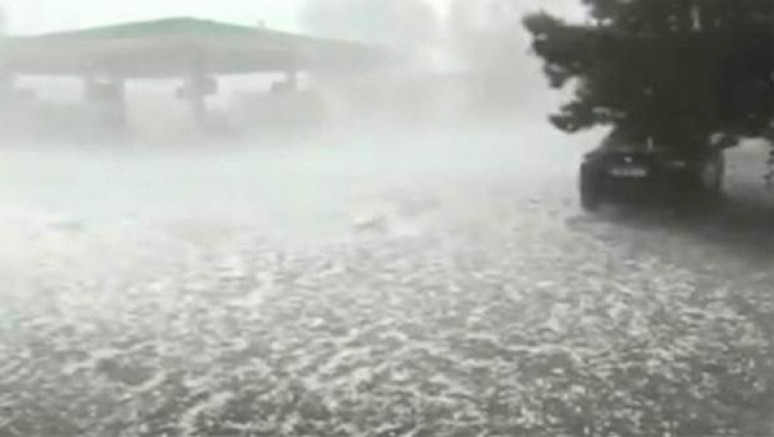 İstanbul'a dolu sürprizi