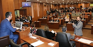 Kartal Belediyesi Meclisi start verdi