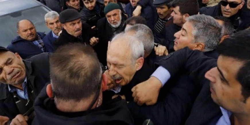 Kılıçdaroğlu'na şehit cenazesinde saldırı