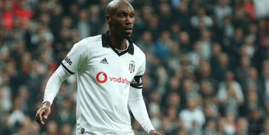 Atiba sözleşmesini uzattı