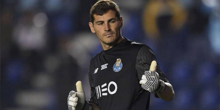 Iker Casillas futbolu bıraktı