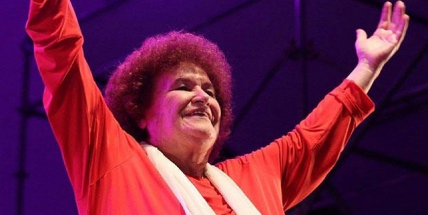Selda Bağcan'a hırsız şoku!