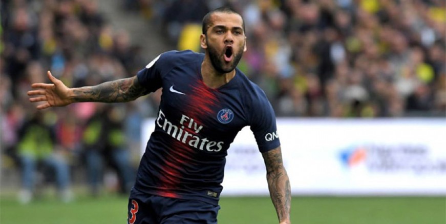 Dani Alves PSG'ye veda etti