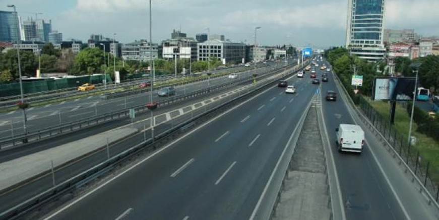 İstanbul'da caddeler boş kaldı