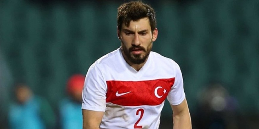 Şener Özbayraklı Galatasaray'da
