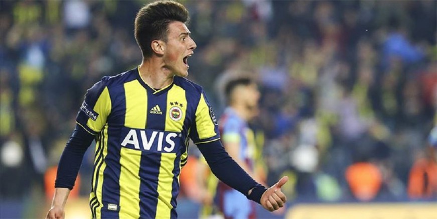Eljif Elmas resmen Napoli'de
