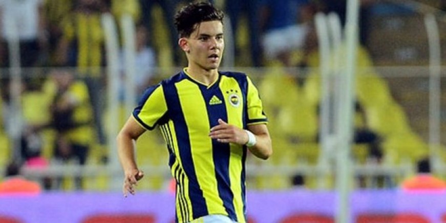 Ferdi Kadıoğlu Fenerbahçe'yi sildi