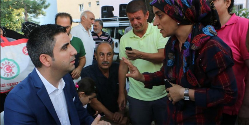 Gökhan Yüksel mahalleliyi dinliyor!