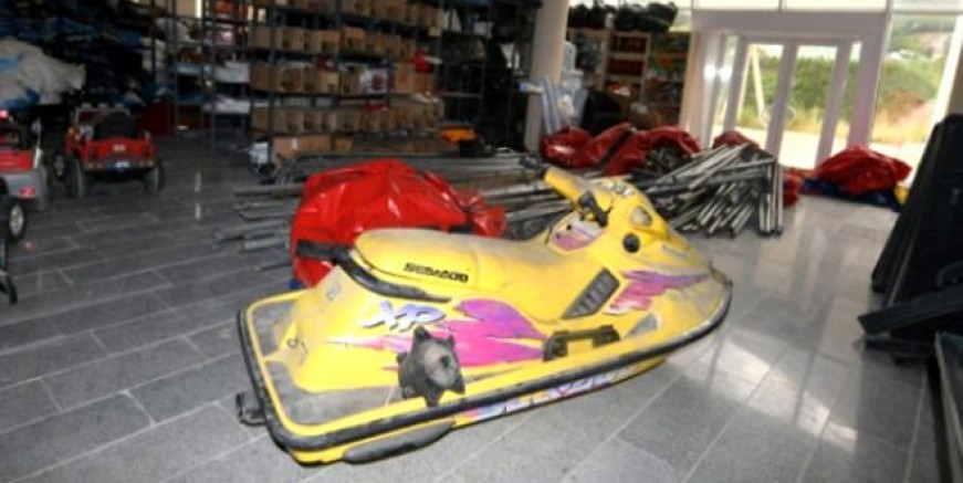 Gürsel Tekin'den olay jet ski iddiası