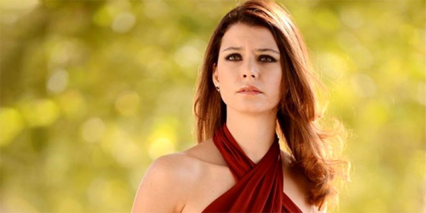 Beren Saat'i çıldırtan yorum!