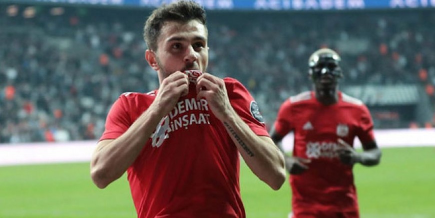 Beşiktaş'ta gözler transferde