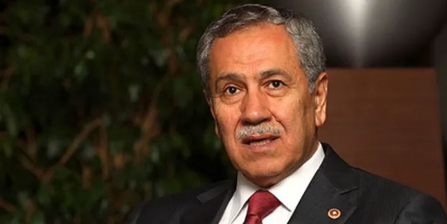 Bülent Arınç Davutoğlu ve Babacan'a tepkili
