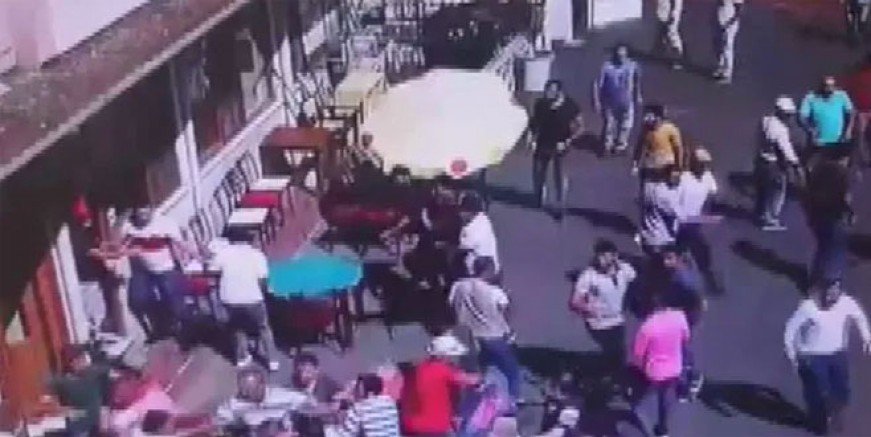 Büyükada'da faytoncular birbirine girdi!