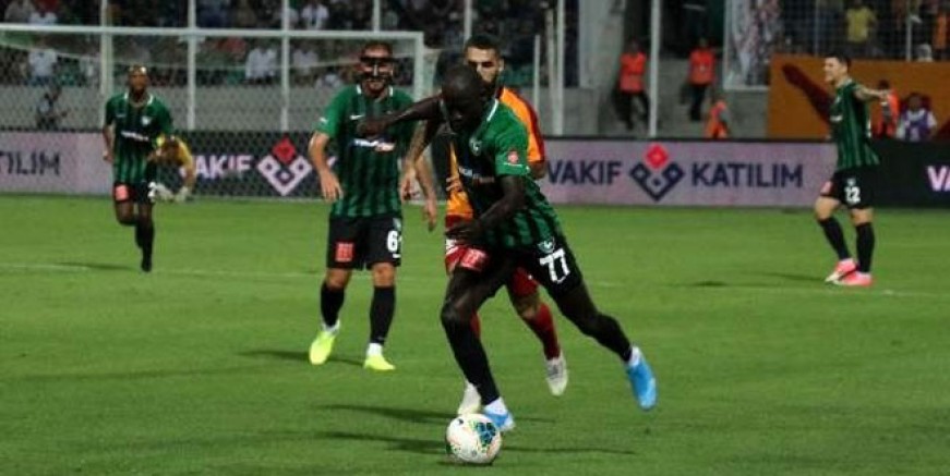 Galatasaray Denizlispor'a mağlup oldu