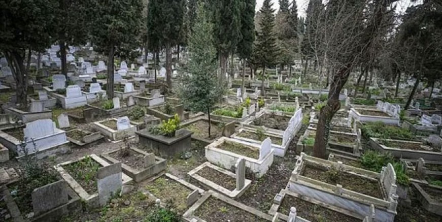 Kartal'da mezarlıklara ücretsiz ulaşım