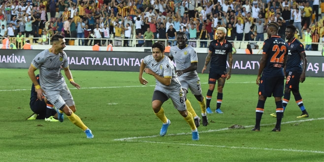 Malatyaspor Başakşehir'e patladı