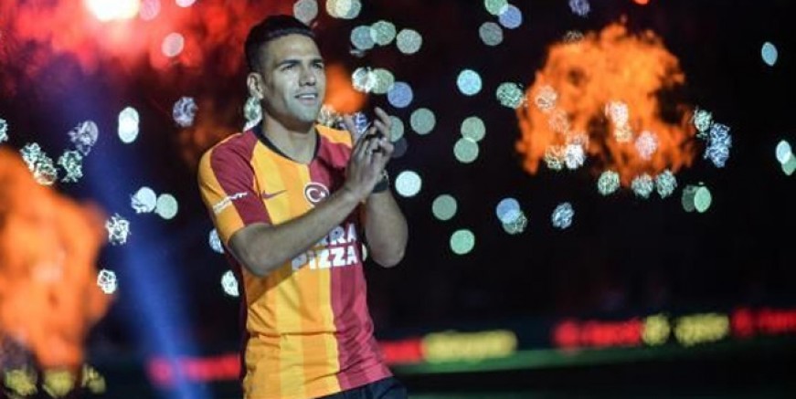 Falcao transferinde usulsüzlük iddiası!