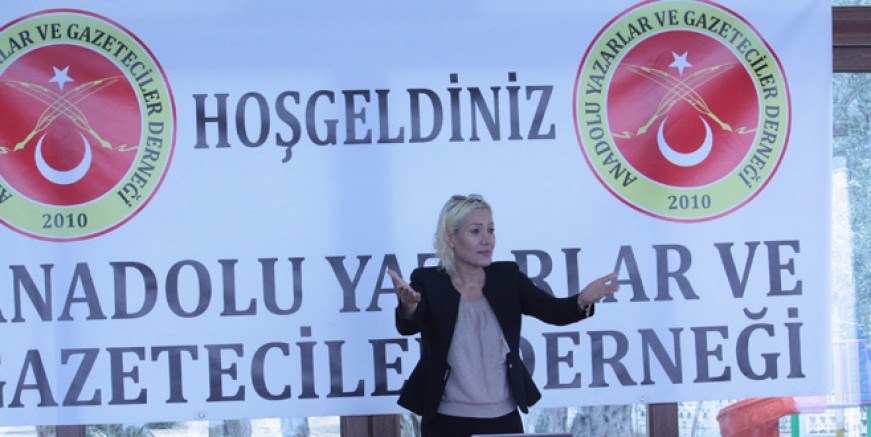 Gülay Kılıç 'Gazetecilere büyük görevler düşüyor'