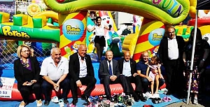 Kimsesiz çocuklar yararına festival
