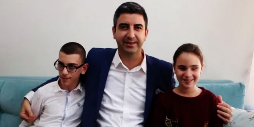 Gökhan Yüksel engelli miniklerin kalbini fethetti
