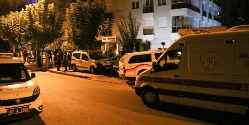 Antalya'da 4 kişilik aile ölü bulundu! Yine siyanür