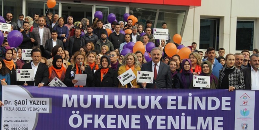 Tuzla Belediyesi kadına şiddete 'dur' dedi