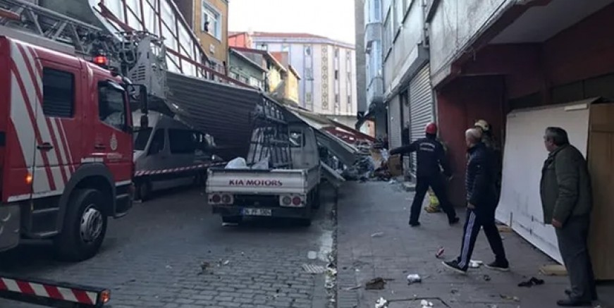 Fırtına İstanbul'u silip süpürdü!