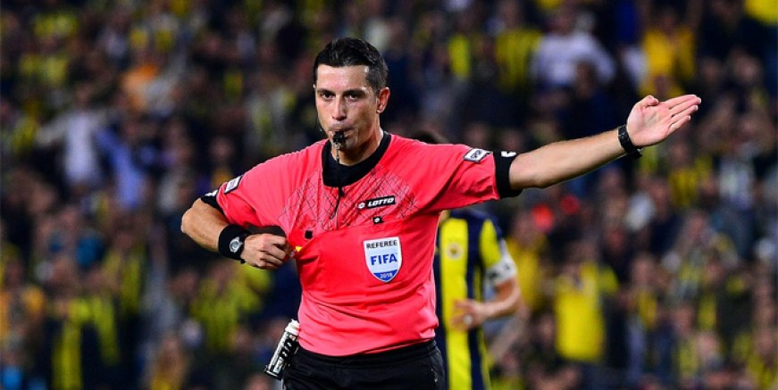 Trabzonspor - Fenerbahçe maçını Ali Palabıyık yönetecek