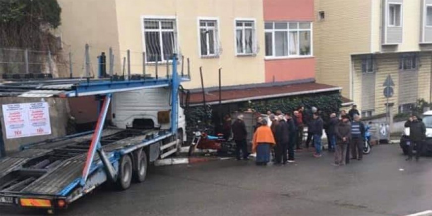Kartal'da facia ucuz atlatıldı