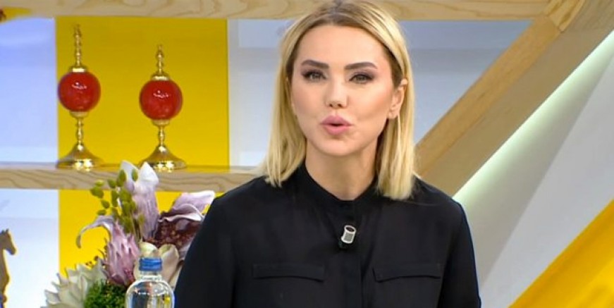 Ece Erken istifa etti