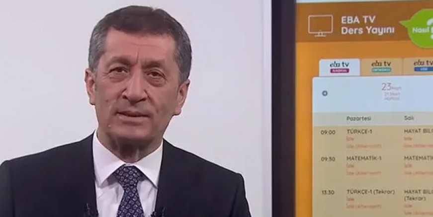 Uzaktan eğitimde ilk ders Ziya Selçuk'tan