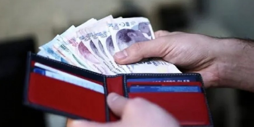Açlık sınırı 2 bin 374 liraya yükseldi!