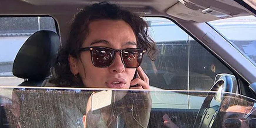 Birce Akalay fena yakalandı!