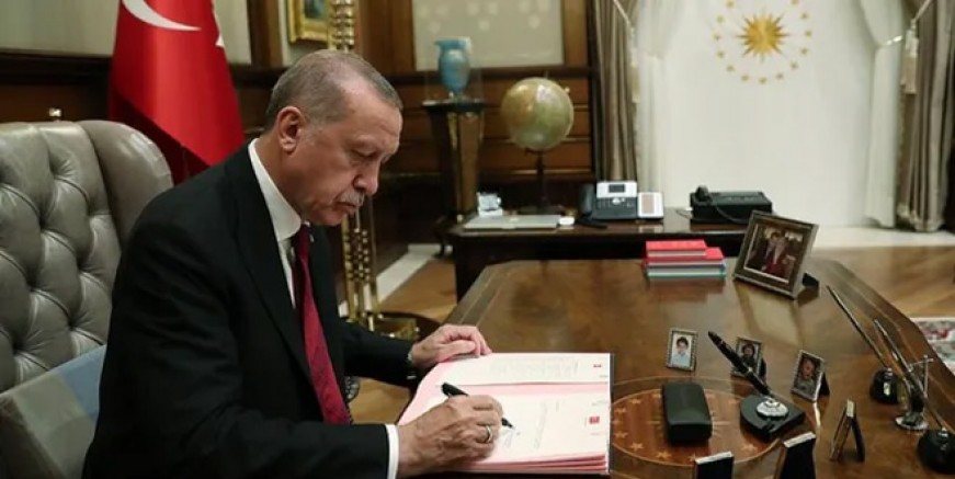 Cumhurbaşkanı Erdoğan 41 valiyi değiştirdi
