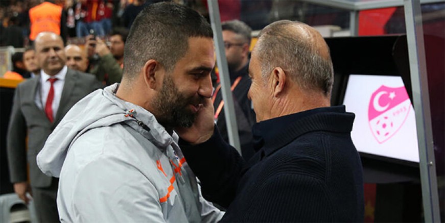 Arda Turan Galatasaray'a imzayı atıyor