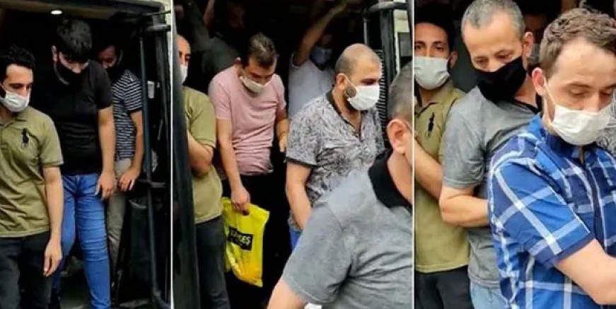 İstanbul'da minibüsten 42 yolcu çıktı