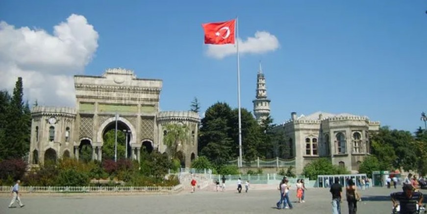 İstanbul Üniversitesi'nde profesöre taciz suçlaması!