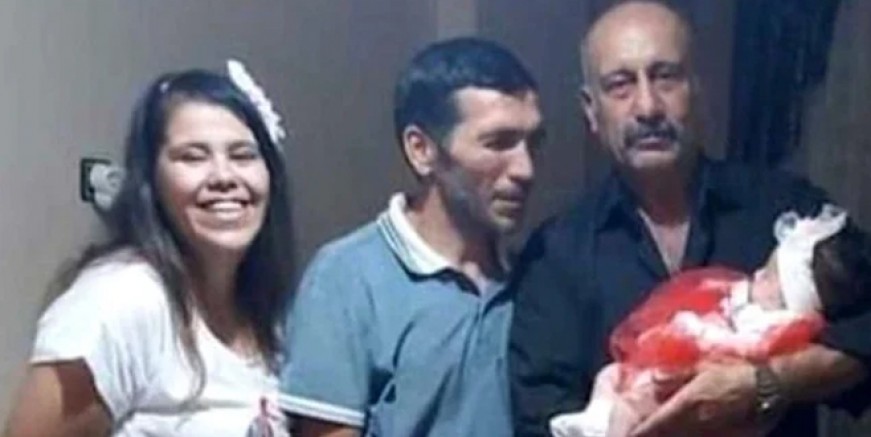 İğrenç ötesi; aldatan kadın kocası sevgilisi aynı karede!