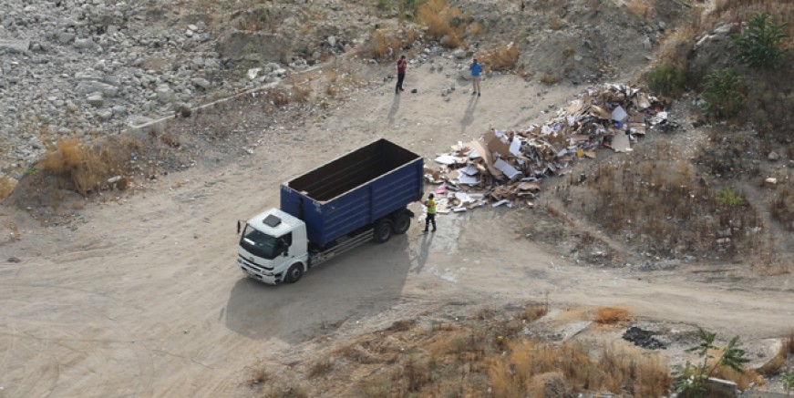 Kartal'da göz göre göre çevre katliamı