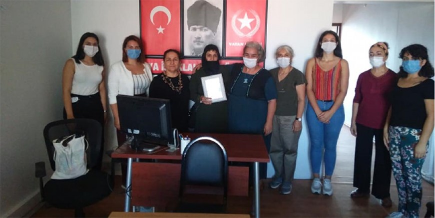 Perihan Tekin 'Evlat Nöbeti'ne destek verdi