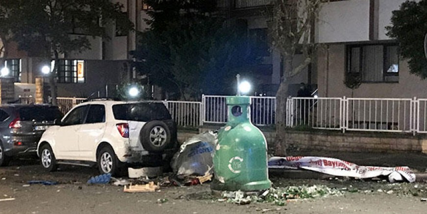 Ataşehir'de çöp konteynerinde patlama