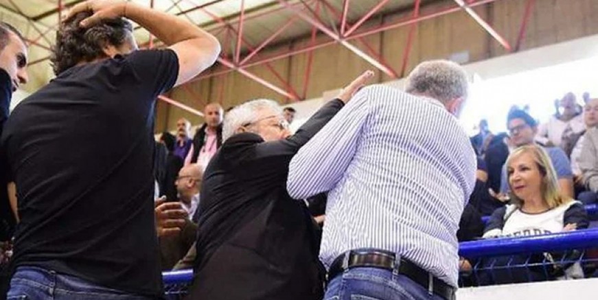 Aziz Yıldırım'a seyirden men cezası!
