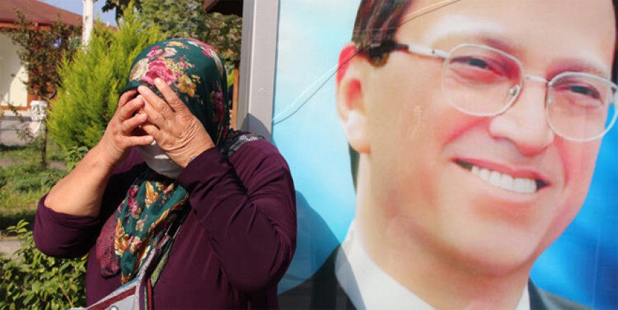 Rize Mesut Yılmaz'a ağlıyor