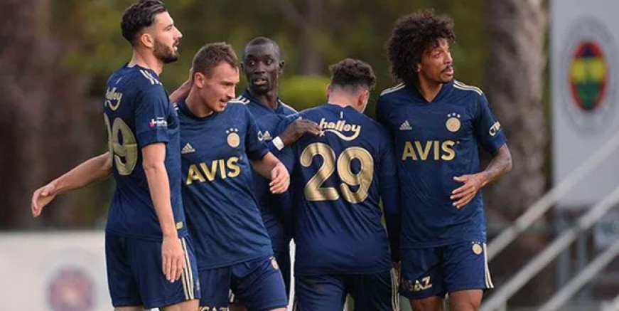 Fenerbahçe'de 11 yeniden şekilleniyor!