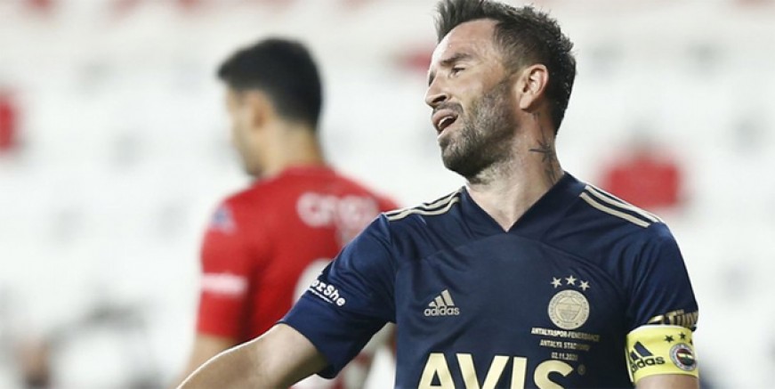 Fenerbahçe'de Gökhan Gönül şoku