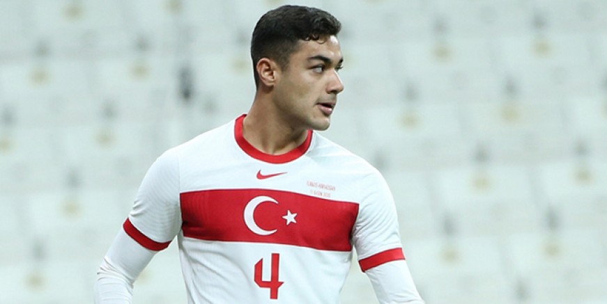 Ozan Kabak'a Liverpool kancası
