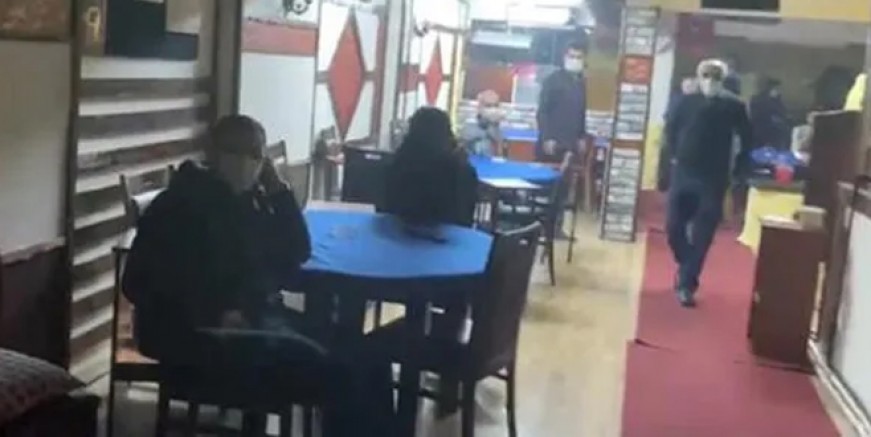 Kartal'da kahvehaneye kumar baskını
